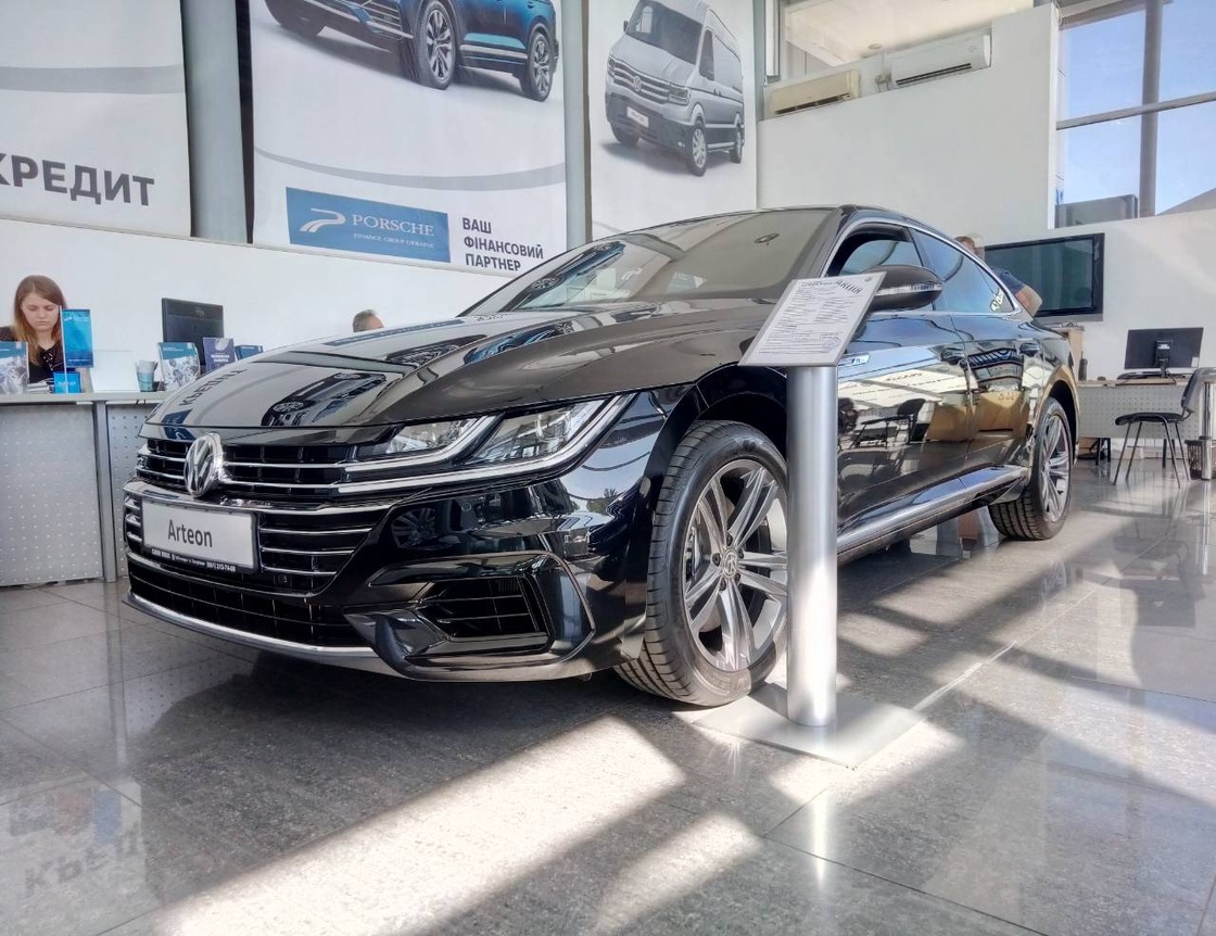 Автосалон "Соллі-Плюс"